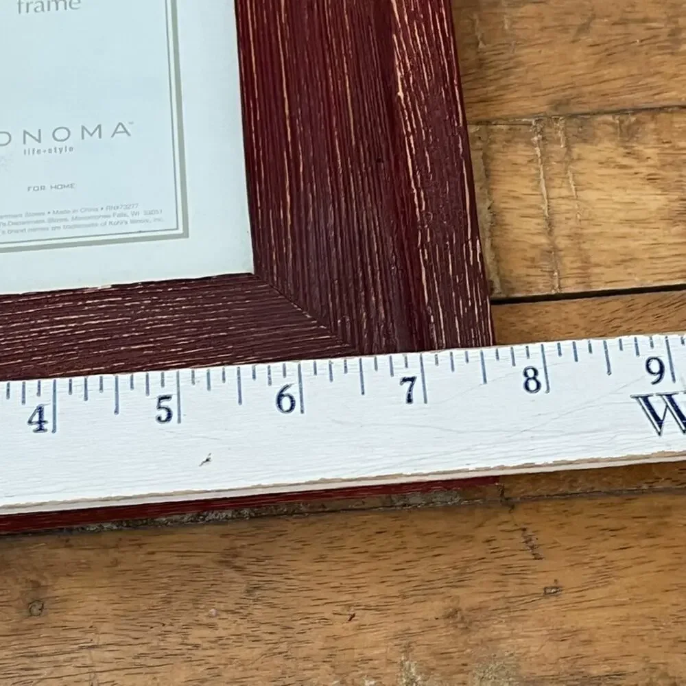 Sonoma Lifestyle Distressed Red Wood Picture Frame 4 x 6 in Rustic
